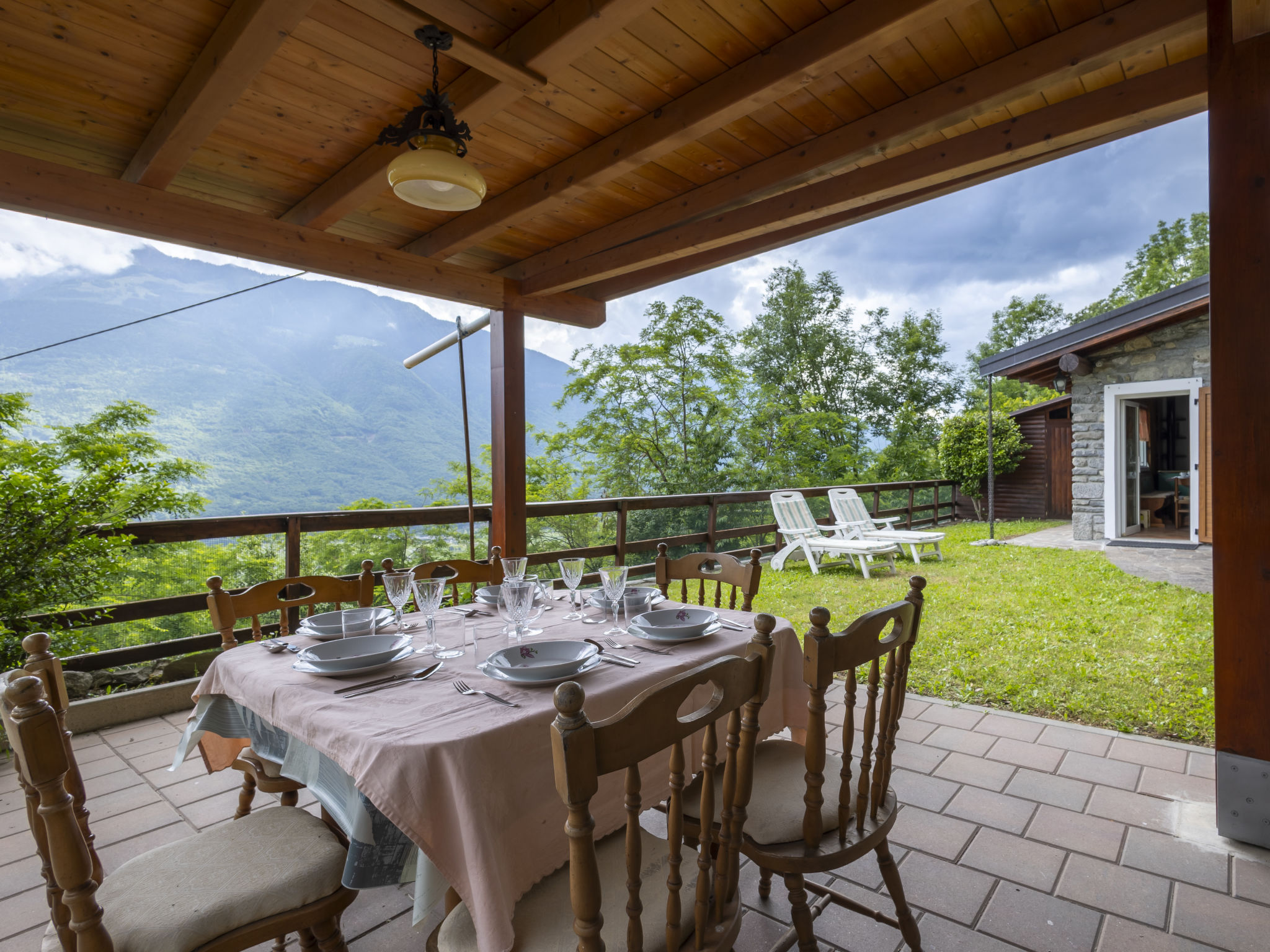 Moncucco Mountain Home-Dehors