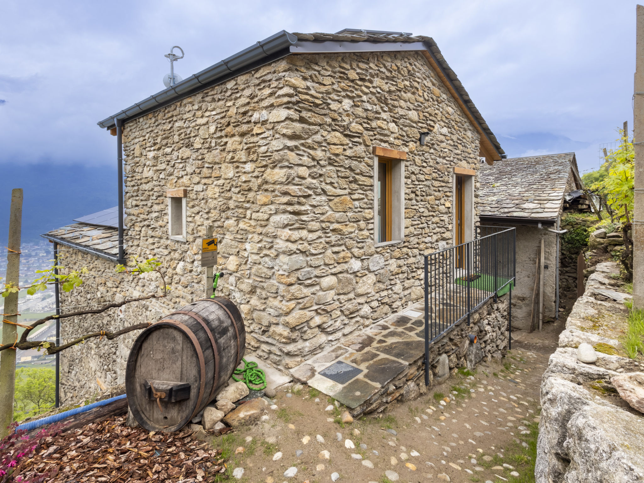 Al Vignale - La Grotta - Buiten