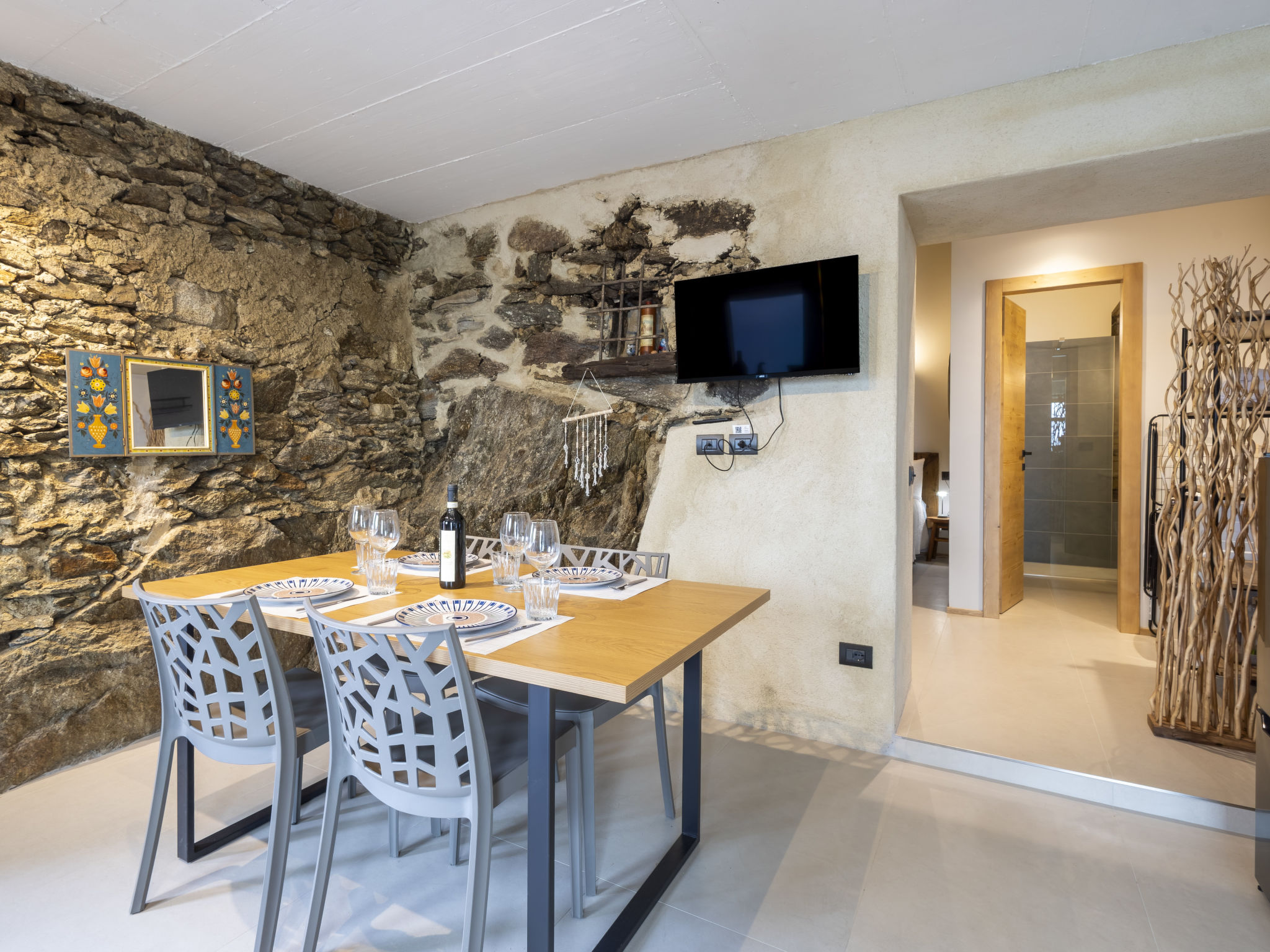 Al Vignale - La Grotta - Binnen