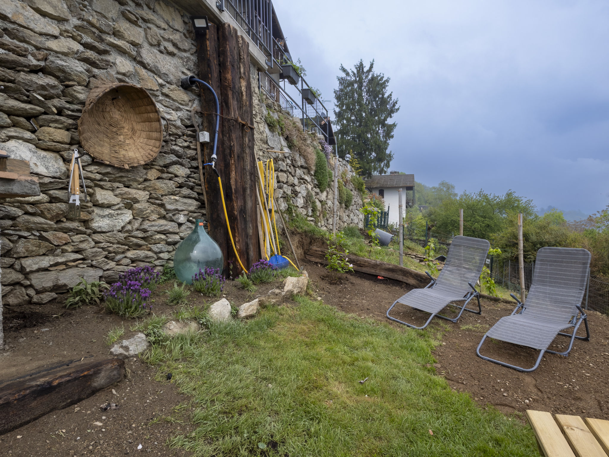 Al Vignale - La Grotta - Buiten