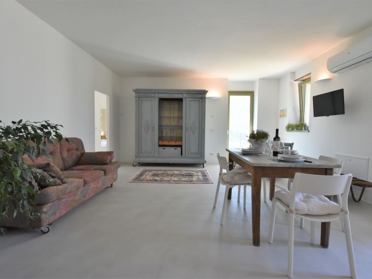 Search and Stay Destinations. Vacation Rentals in Traona, Province of Sondrio - Lombardy - Italy