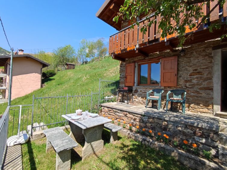 Search and Stay destination Crevegno-rovolé, Lombardia - Italy from AU$ 84. Casa Crevegno