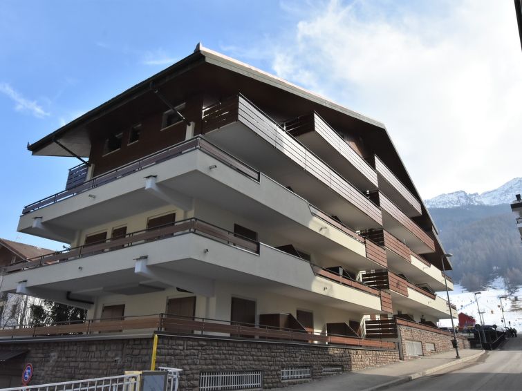 Search and Stay Destinations. Vacation Rentals in Aprica, Province of Sondrio - Lombardy - Italy