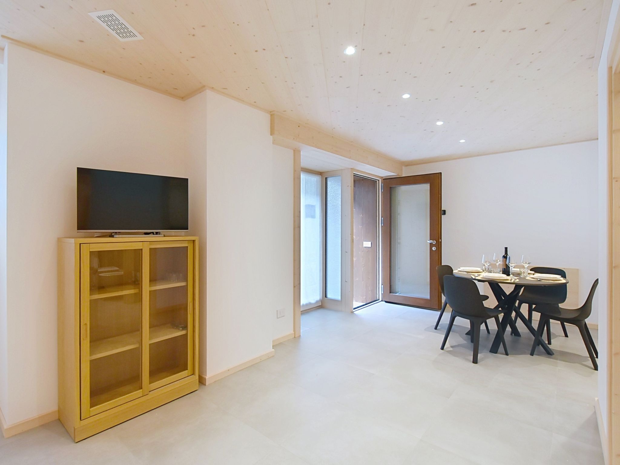 Erica Apartments - Inside