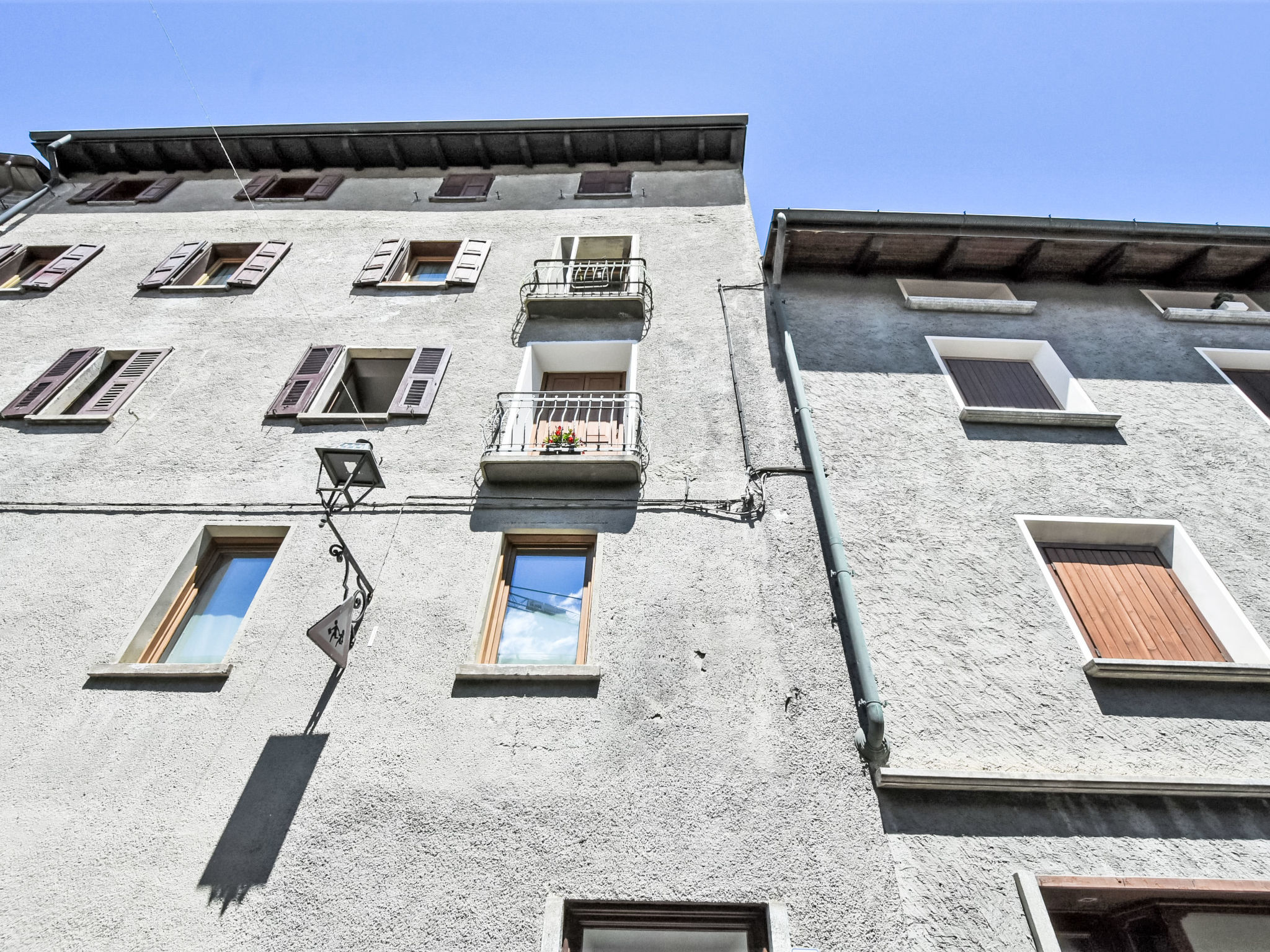 Erica Apartments - Outside