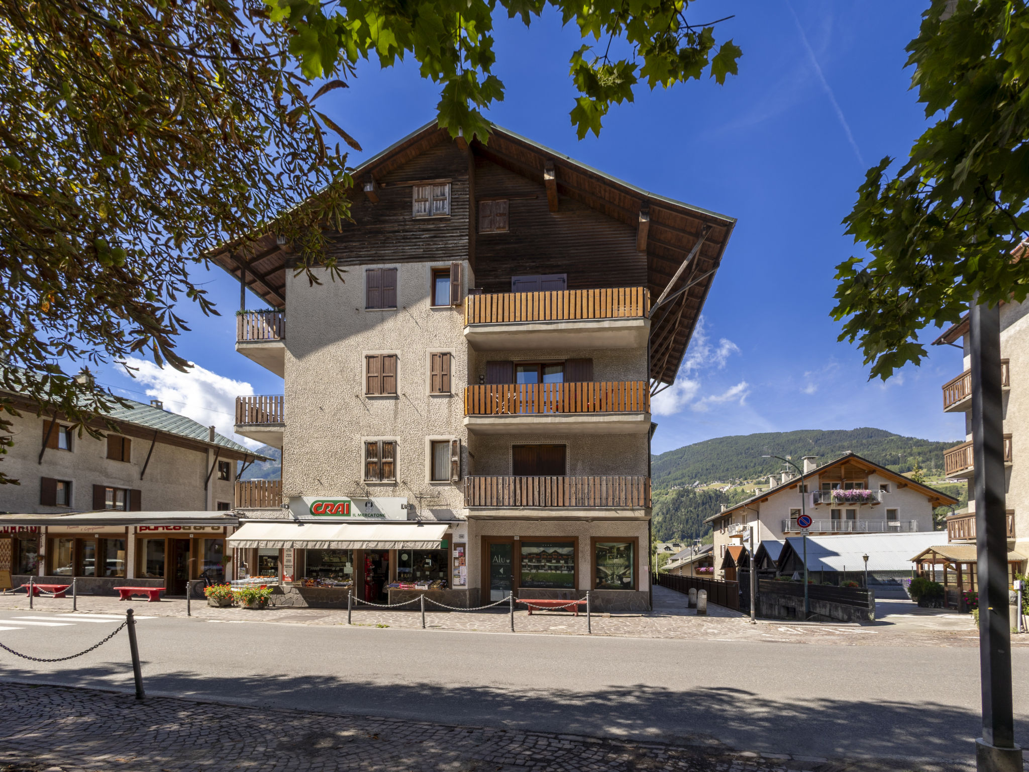 San Anton - Buiten