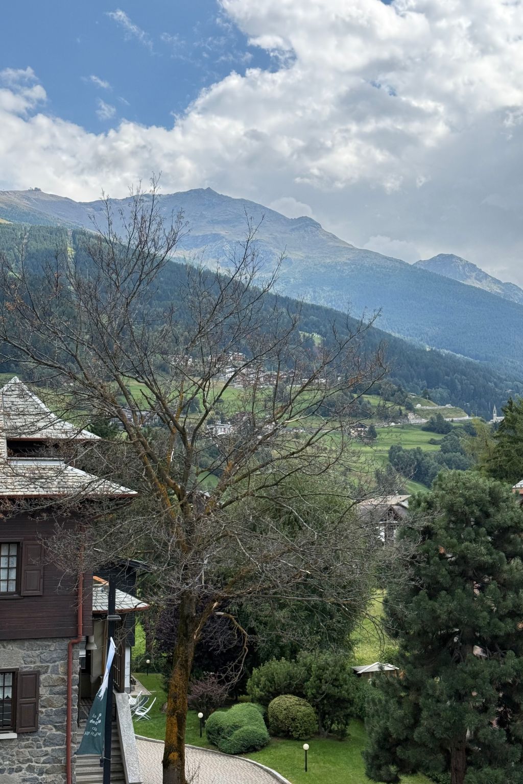 Photo of Wohnung 'Cornflower' mit privatem Balkon