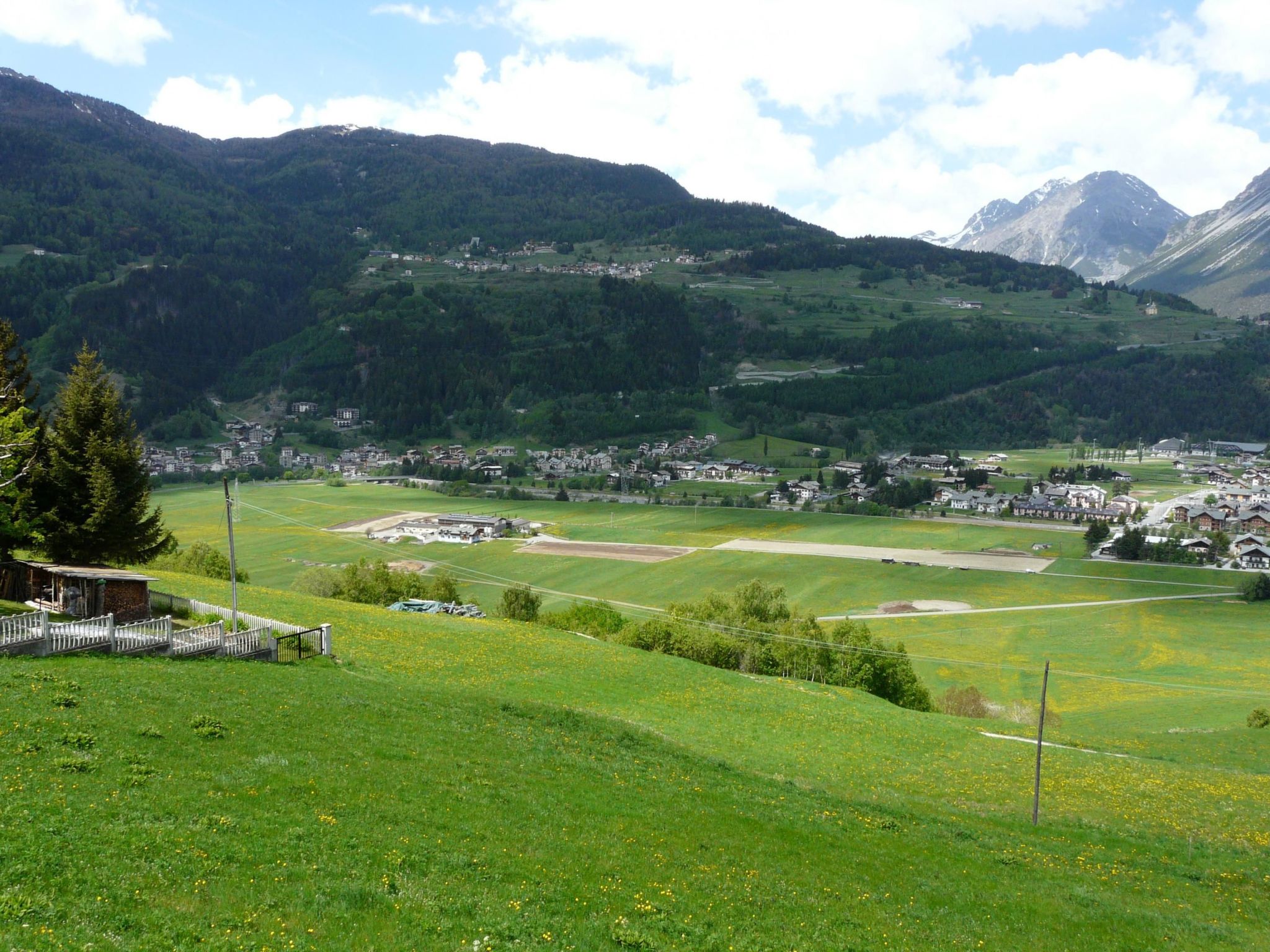 Photo of Wohnung 'Cornflower' mit privatem Balkon