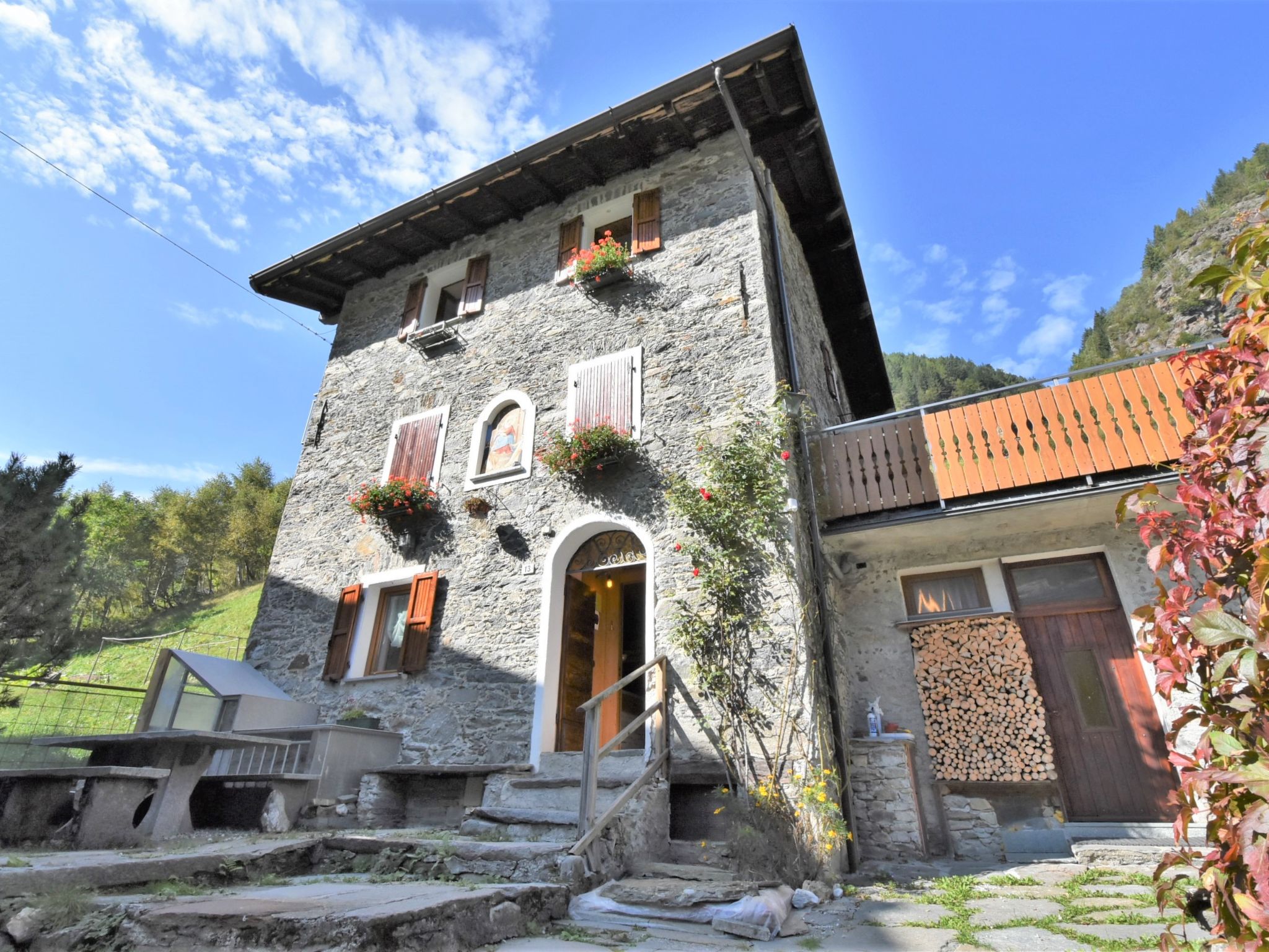 Ferienhaus mit umzäuntem Garten in Valle di Tartano (Italien) und 1 Hund erlaubt