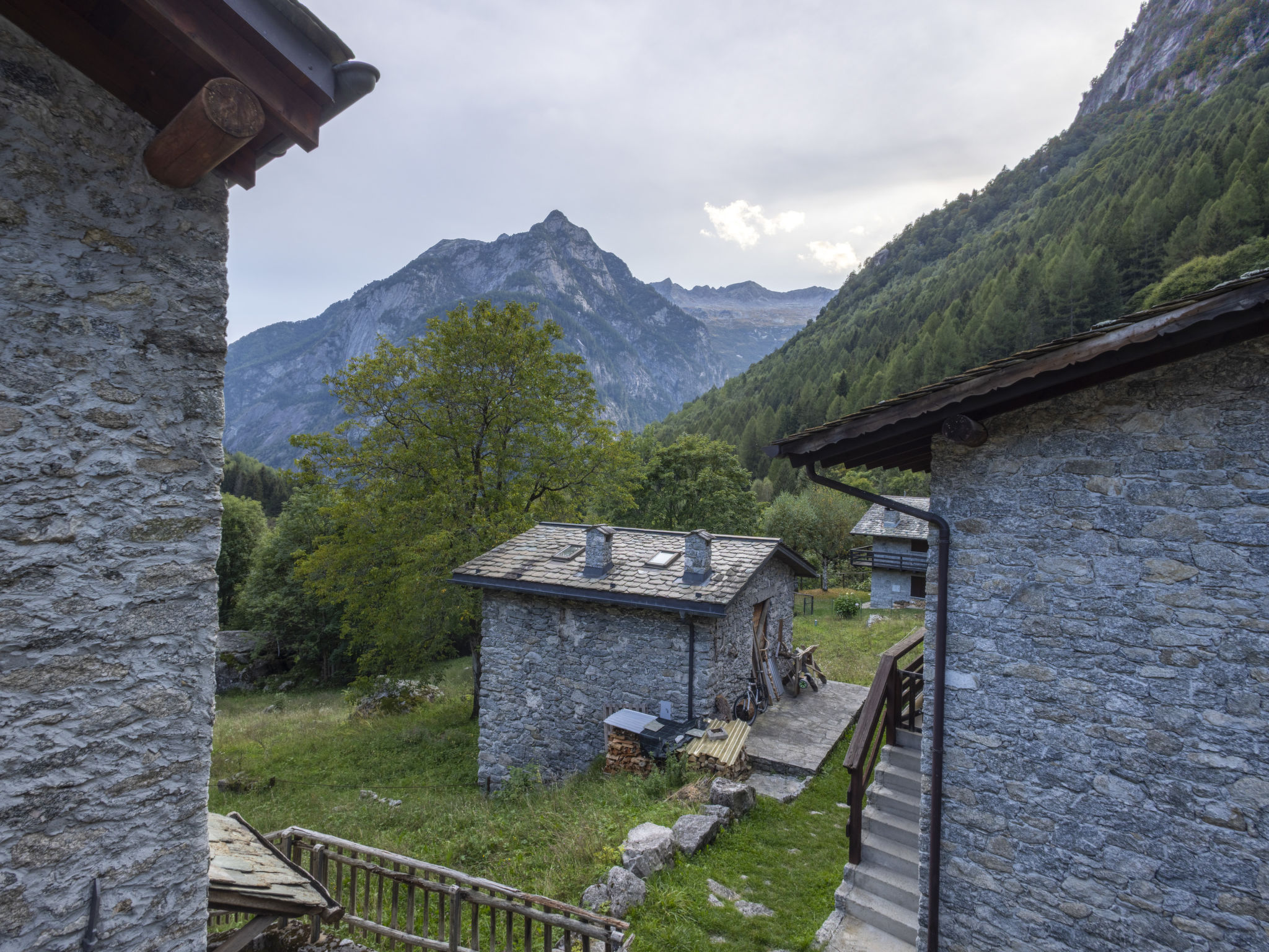Val di Mello Mountain Flat-Draußen