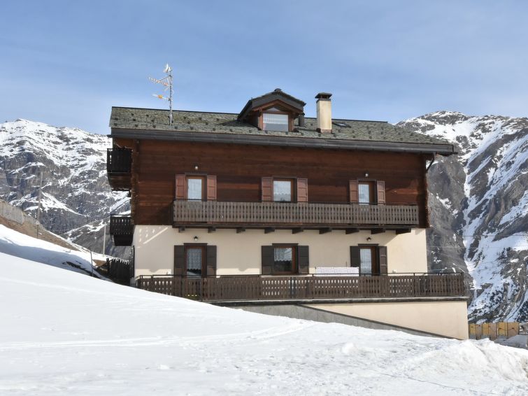 Search and Stay destination Trepalle, Lombardia - Italy from AU$ 223. Casa Crapena