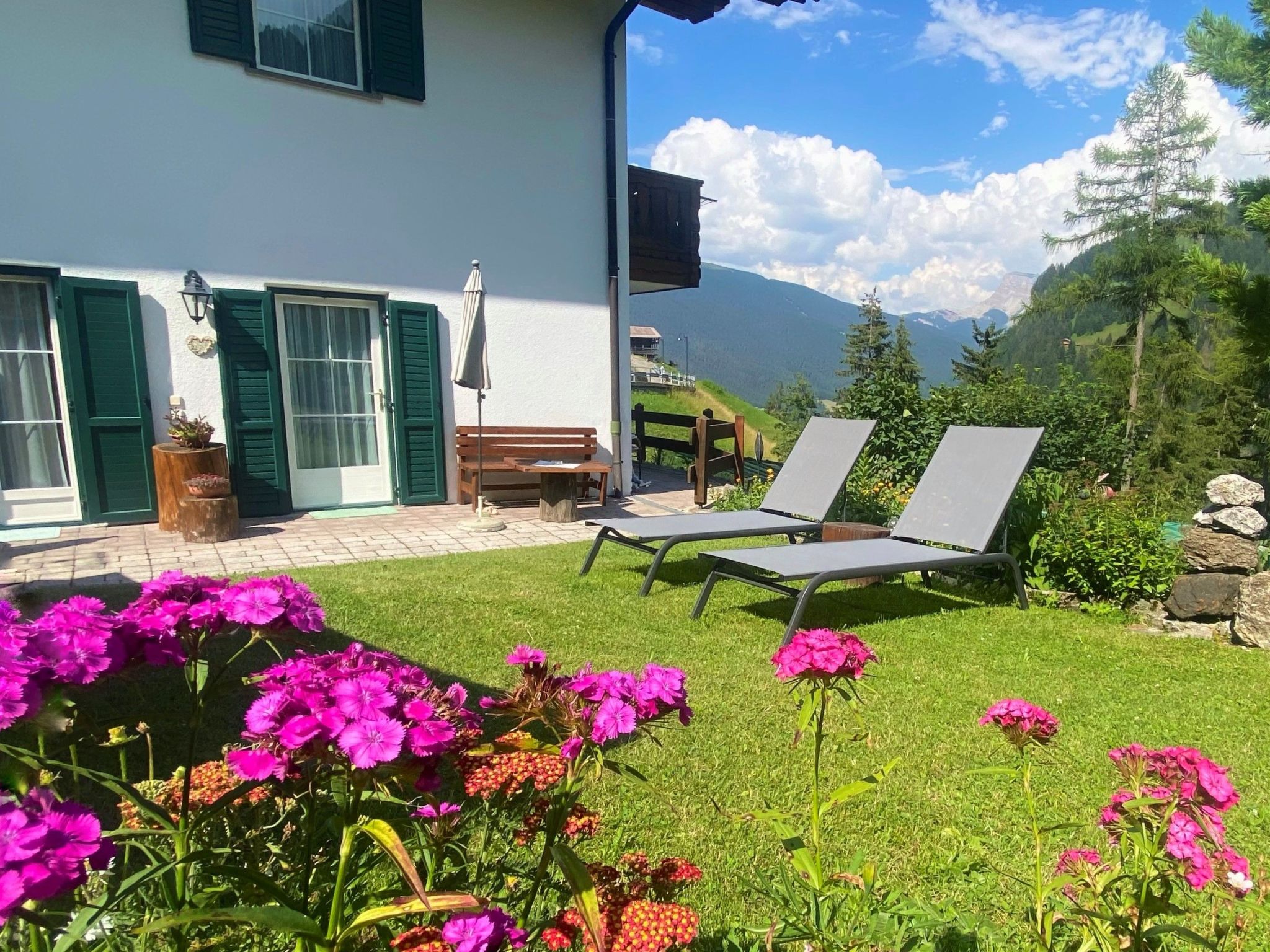 Cesa Vedla DOLOMITES-Binnen