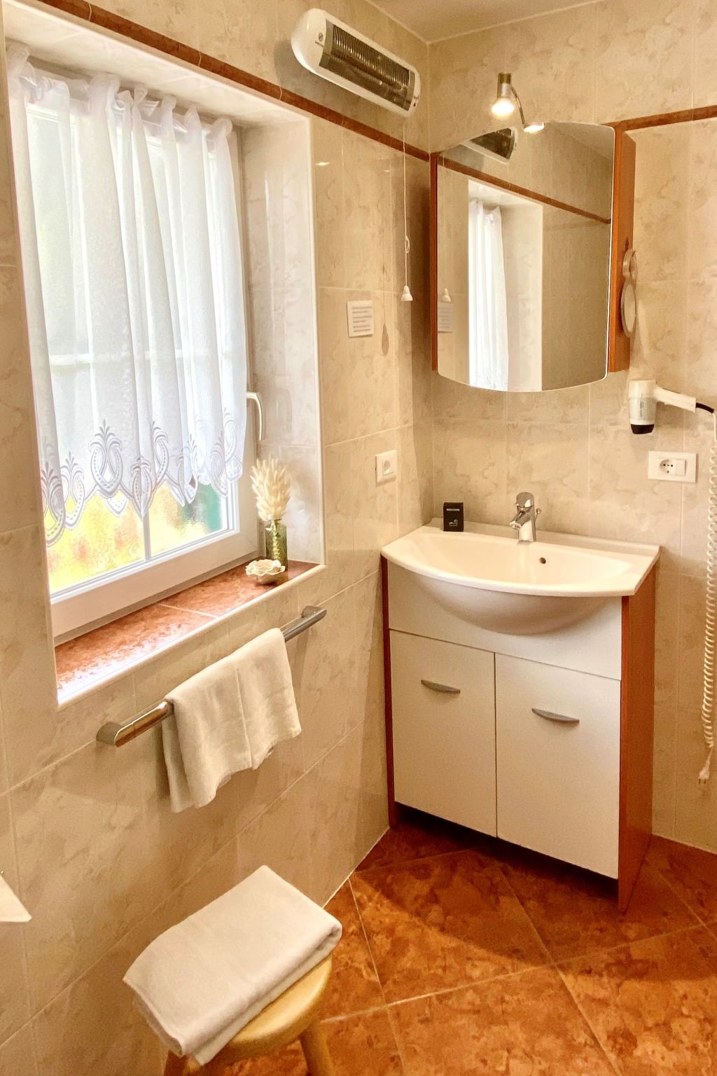 Cesa Vedla DOLOMITES-Binnen