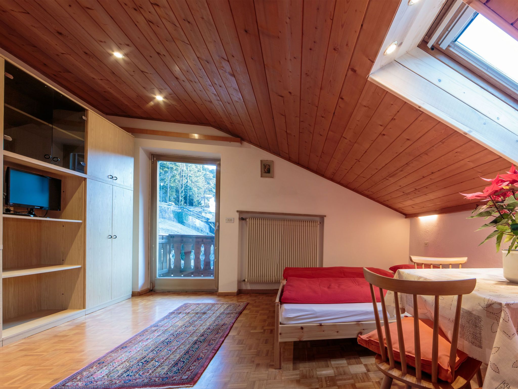 Mit privatem Balkon-Dedans