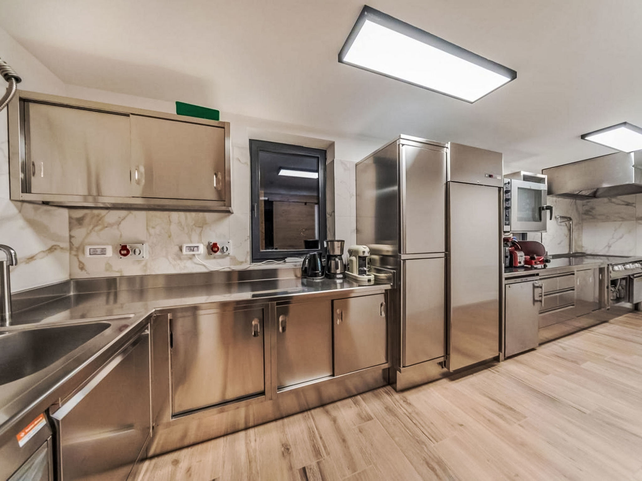 Photo of 4BR SELLA