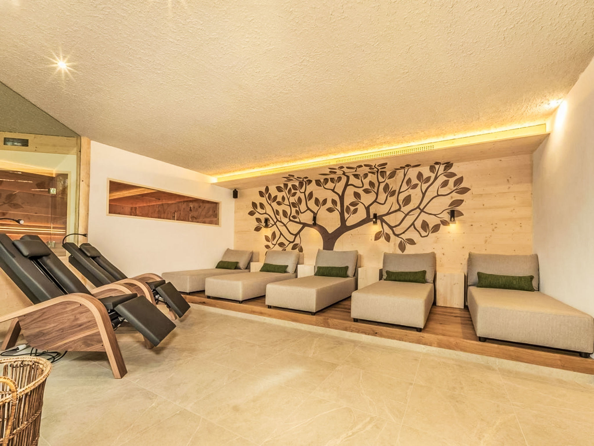 Photo of 4BR SELLA