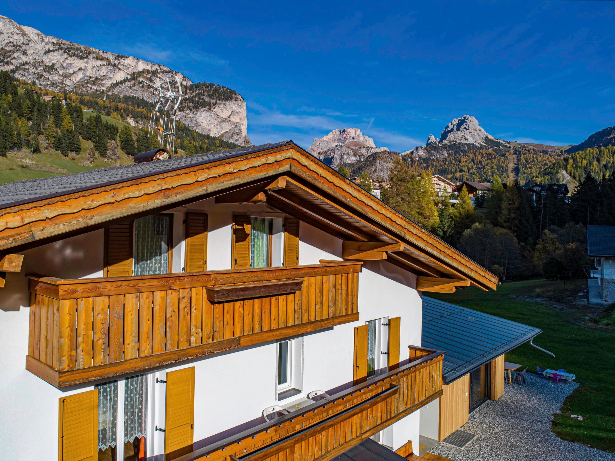 Dumbria Dolomites-Dedans