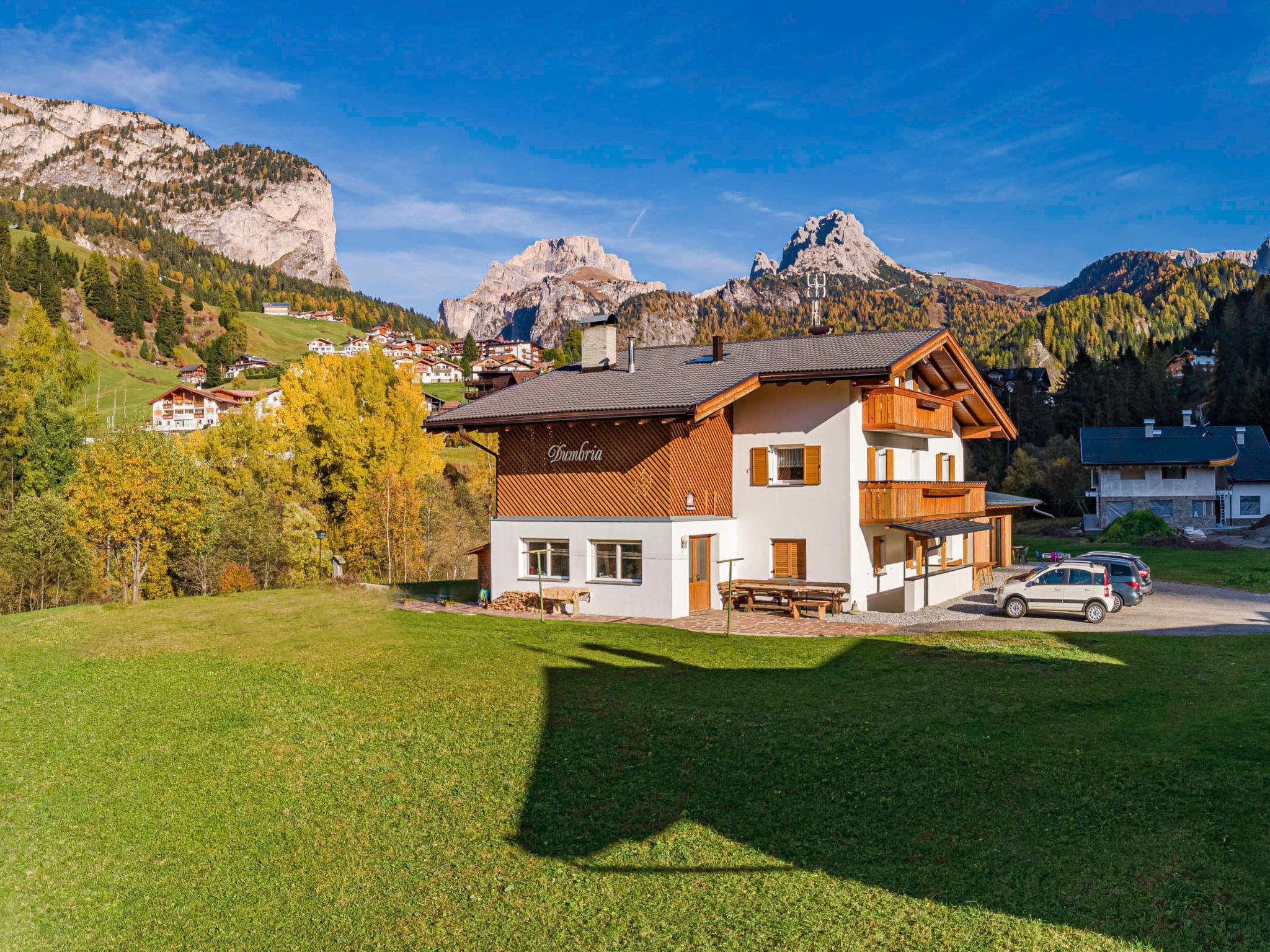 Dumbria Dolomites-Dedans