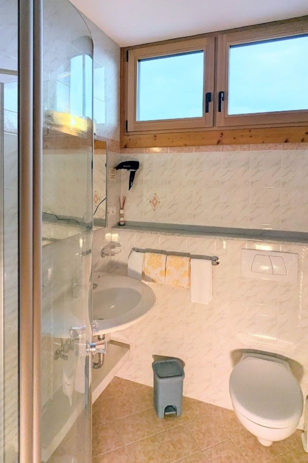 App. Haselstaude-Binnen