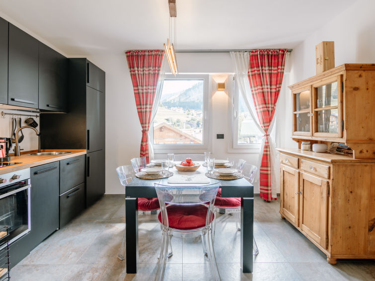 Op 1,0 km van de piste: ruim appartement voor 5 personen in Moena in Moena
