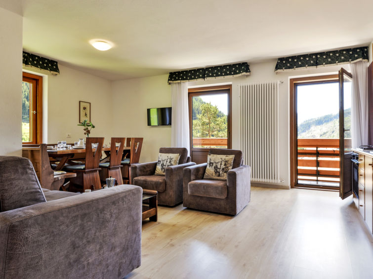 Wellness en bergzicht in ruim appartement El Ladinia in Moena in Moena