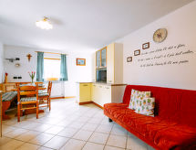 Rustiek appartement in Muncion met uitzicht op de Dolomieten - thumbnail 3