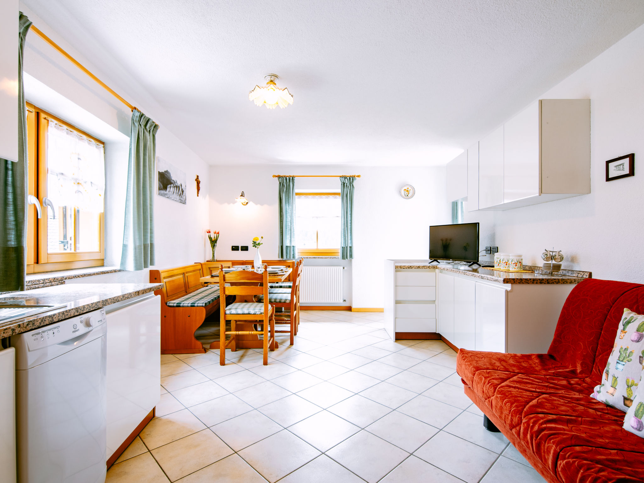 Kitchen / Dining Room