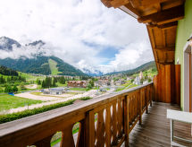 Saslench – Ruim appartement direct aan de skipiste in Pozza di Fassa - thumbnail 3