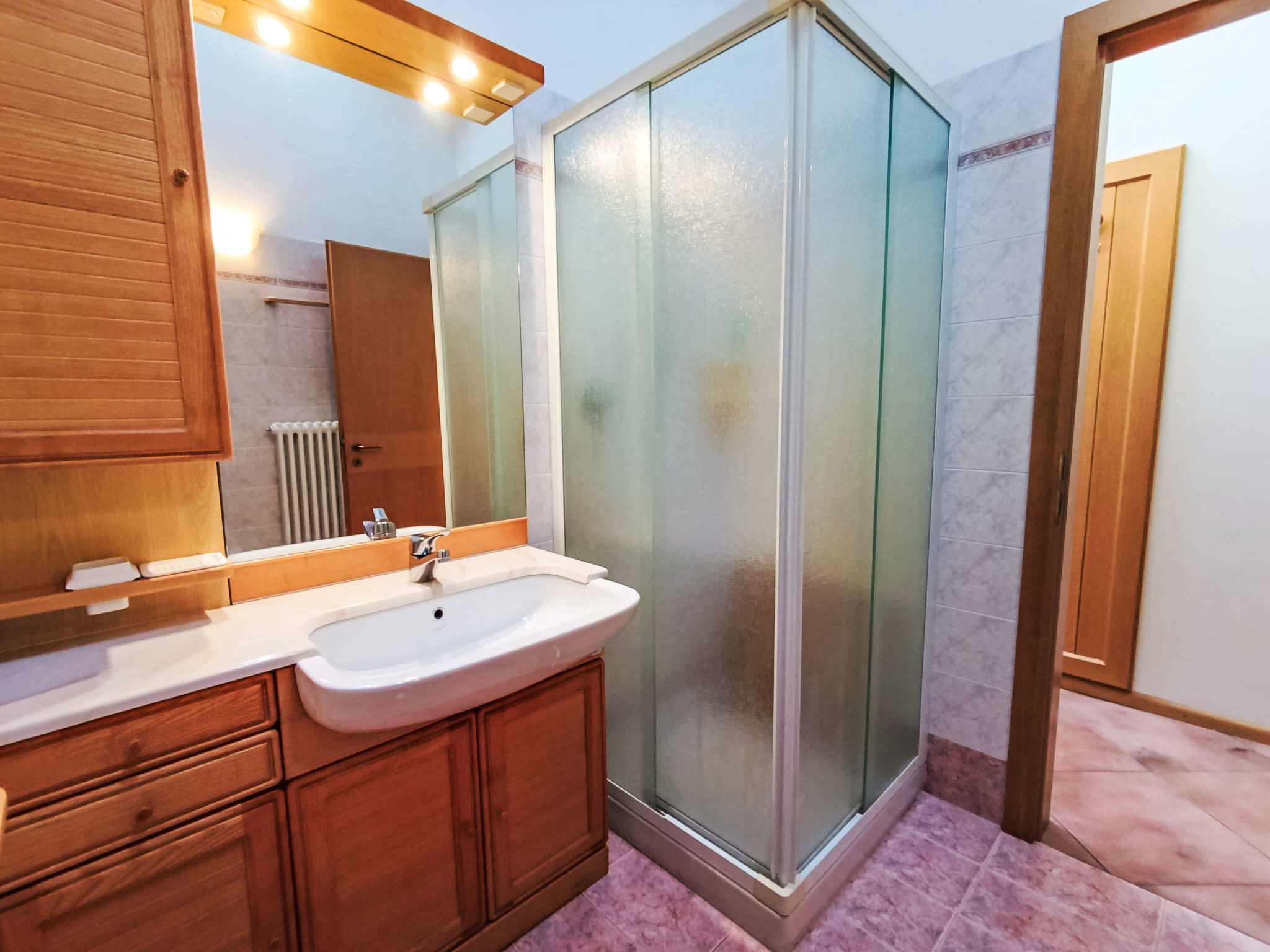 Cesa sot Larsec-Inside