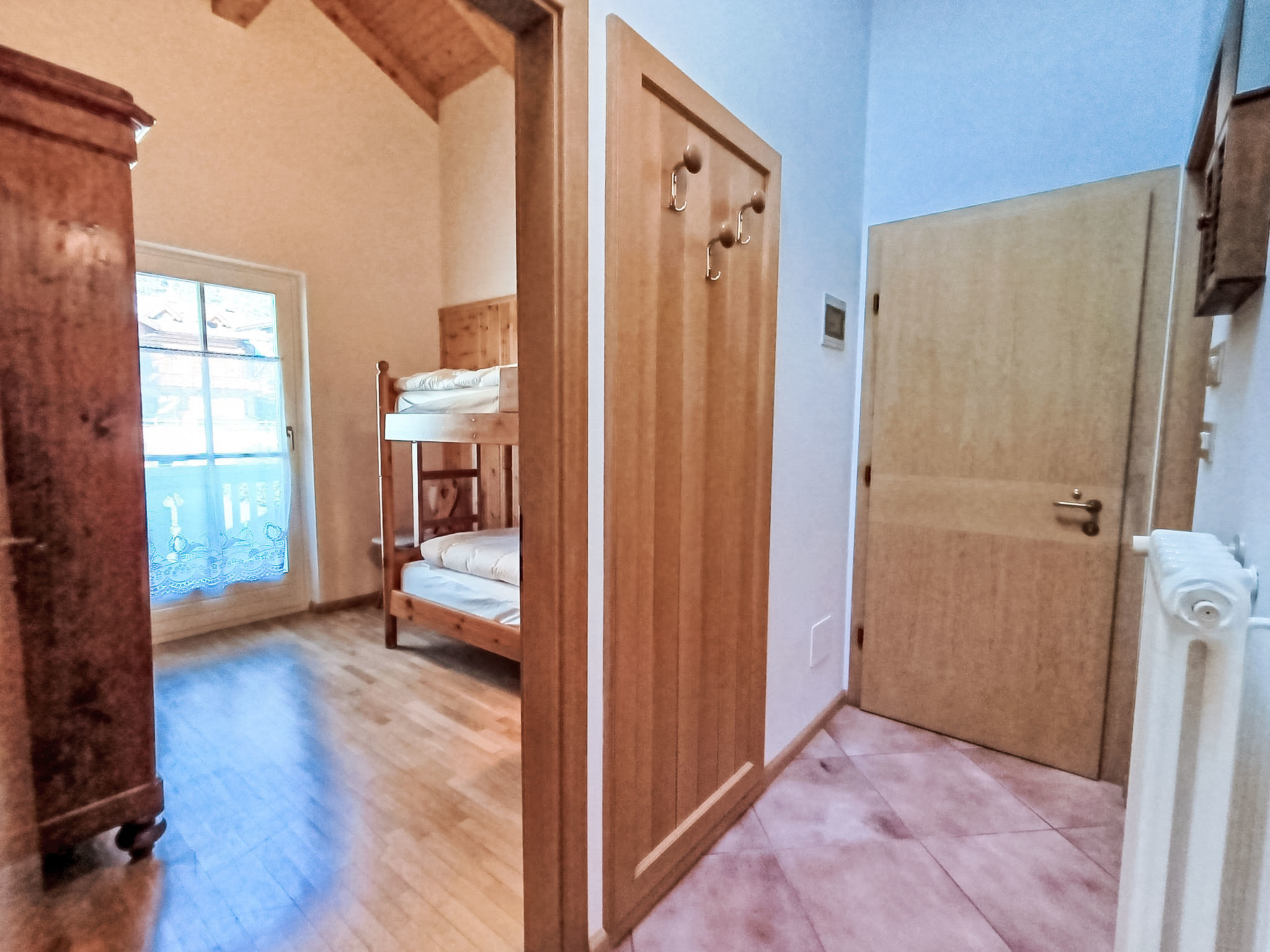 Cesa sot Larsec-Inside