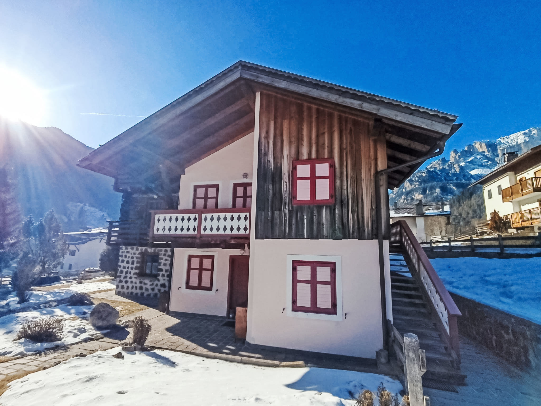 Cesa sot Larsec-Outside