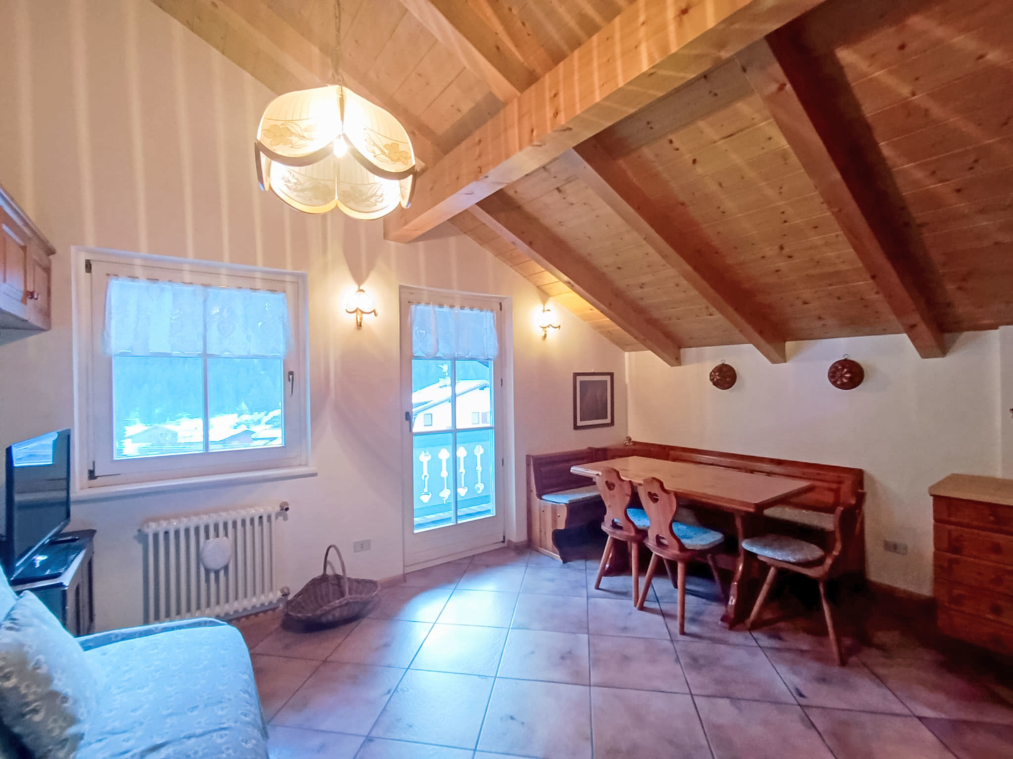 Cesa sot Larsec-Inside