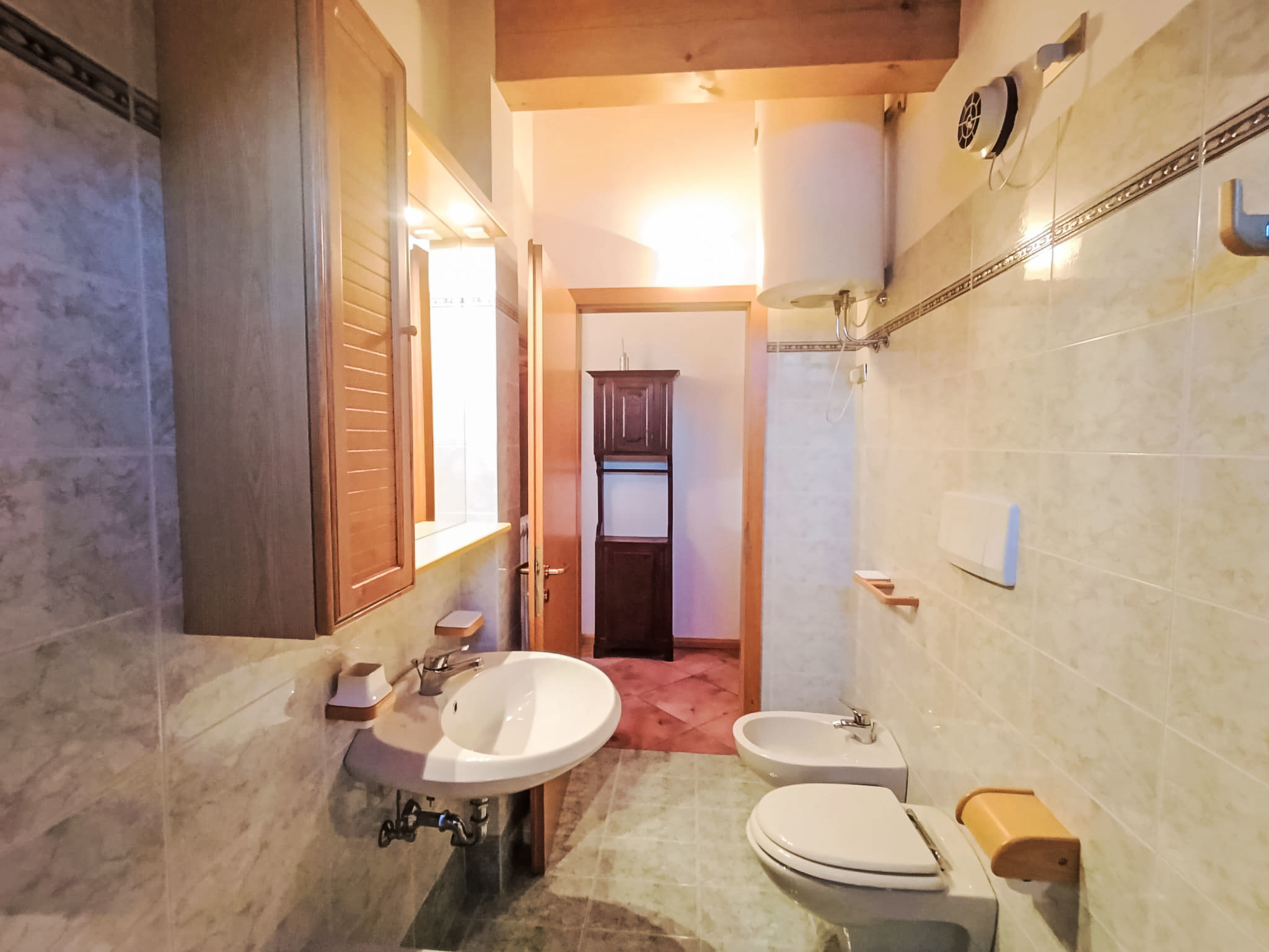 Cesa sot Larsec-Inside