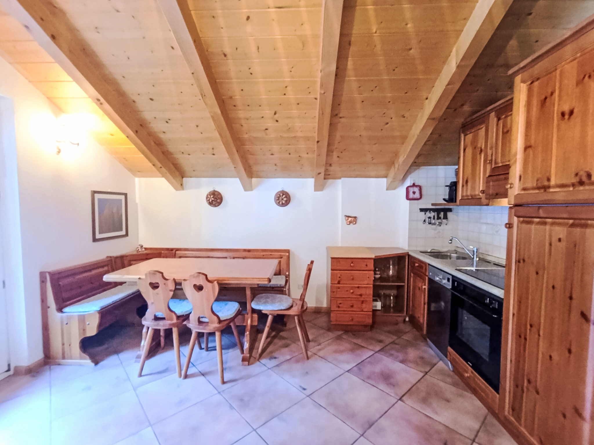 Cesa sot Larsec-Inside