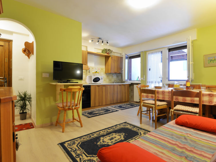 Bergzicht en comfort in appartement Des Alpes, centrum Canazei in Canazei