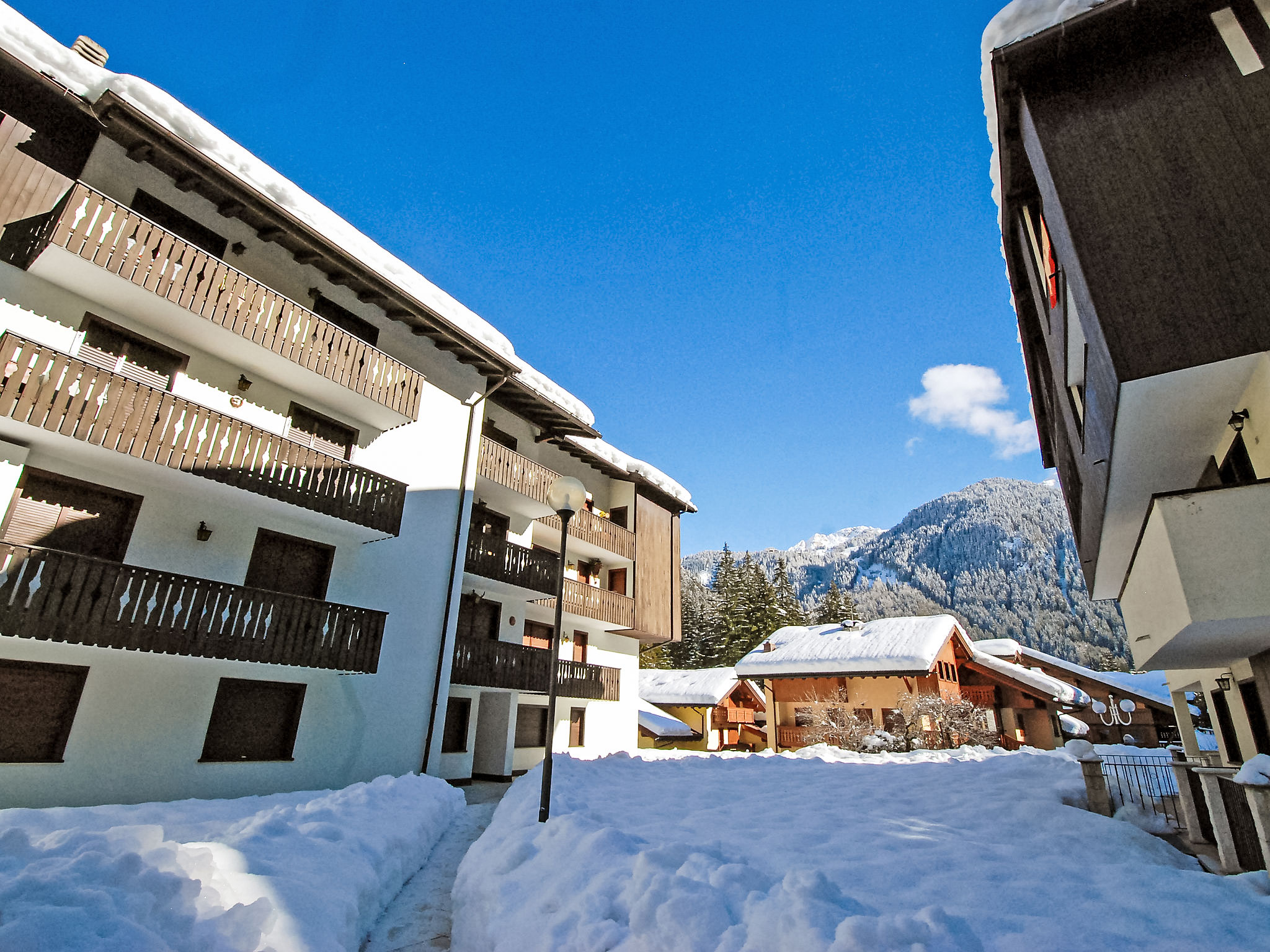 Photo of Des Alpes