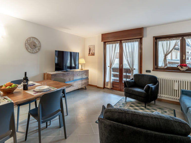 Search and Stay Destinations. Holidays Rentals in Alba, Autonomous Province of Trento - Trentino-South Tyrol - Italy