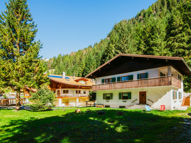 Cesa Minach Chalet in Canazei