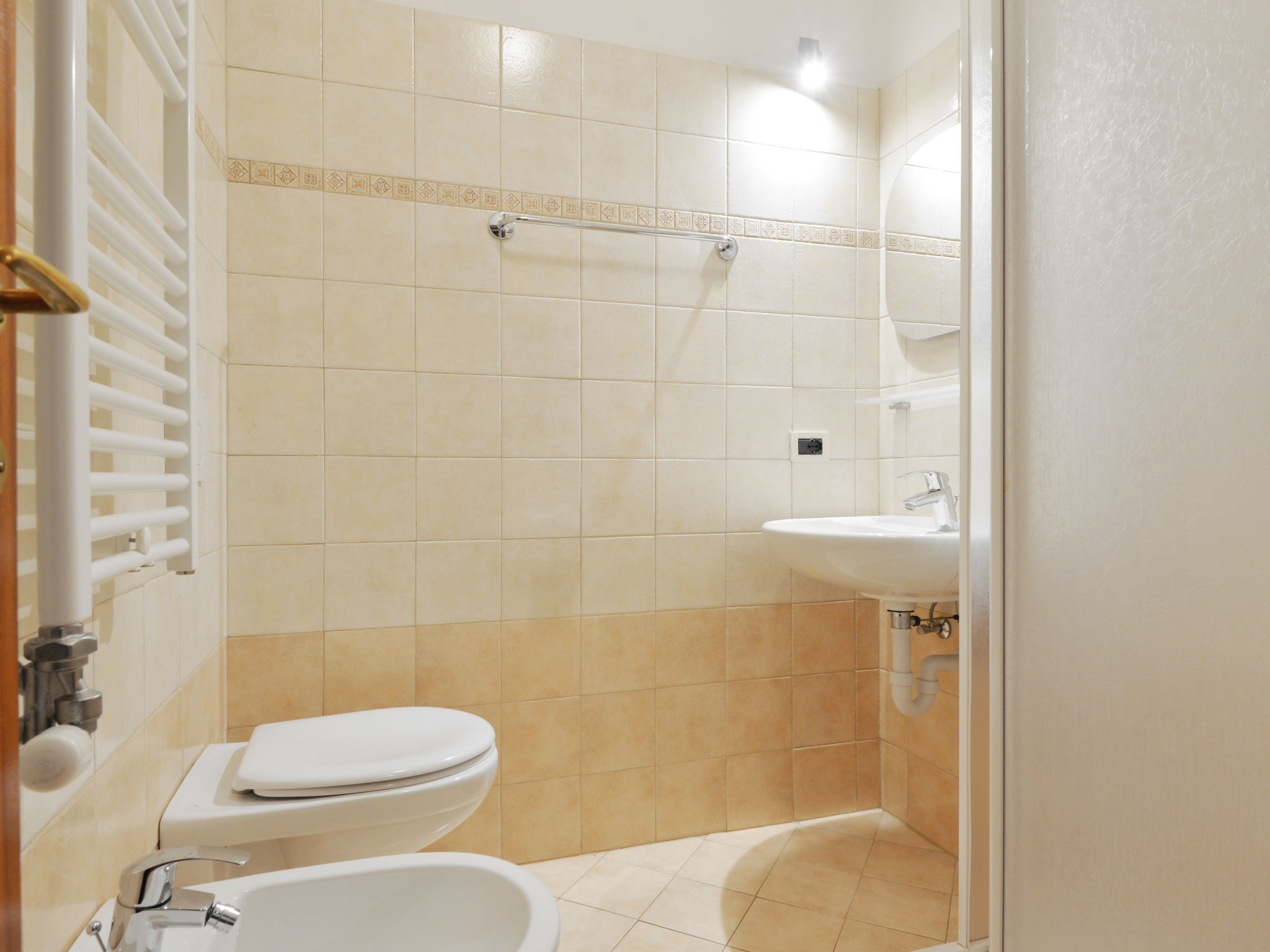 Photo of Apt 14
