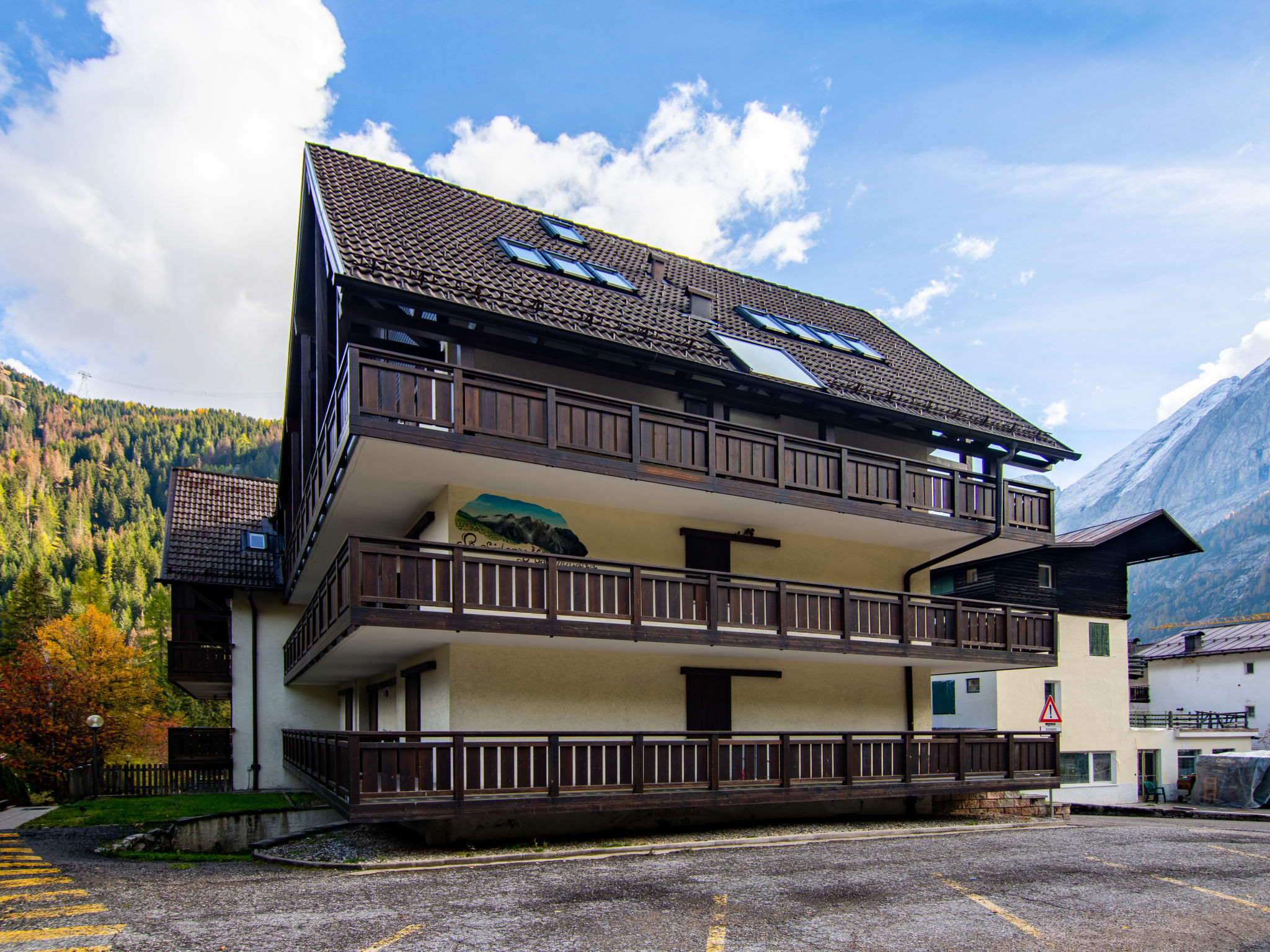 Photo of Apt 14