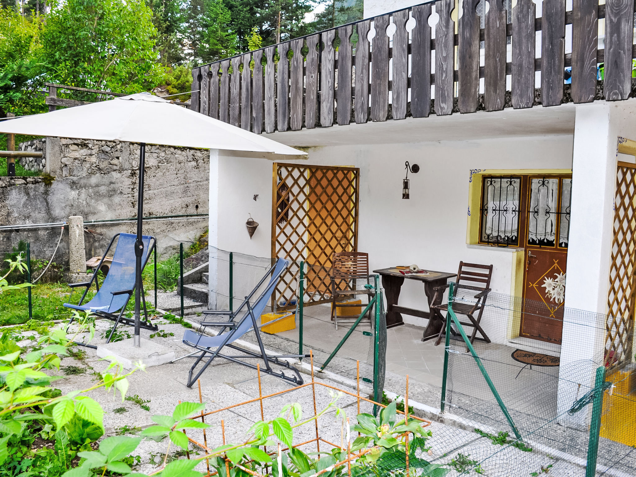 Alleghe accommodation chalets for rent in Alleghe apartments to rent in Alleghe holiday homes to rent in Alleghe