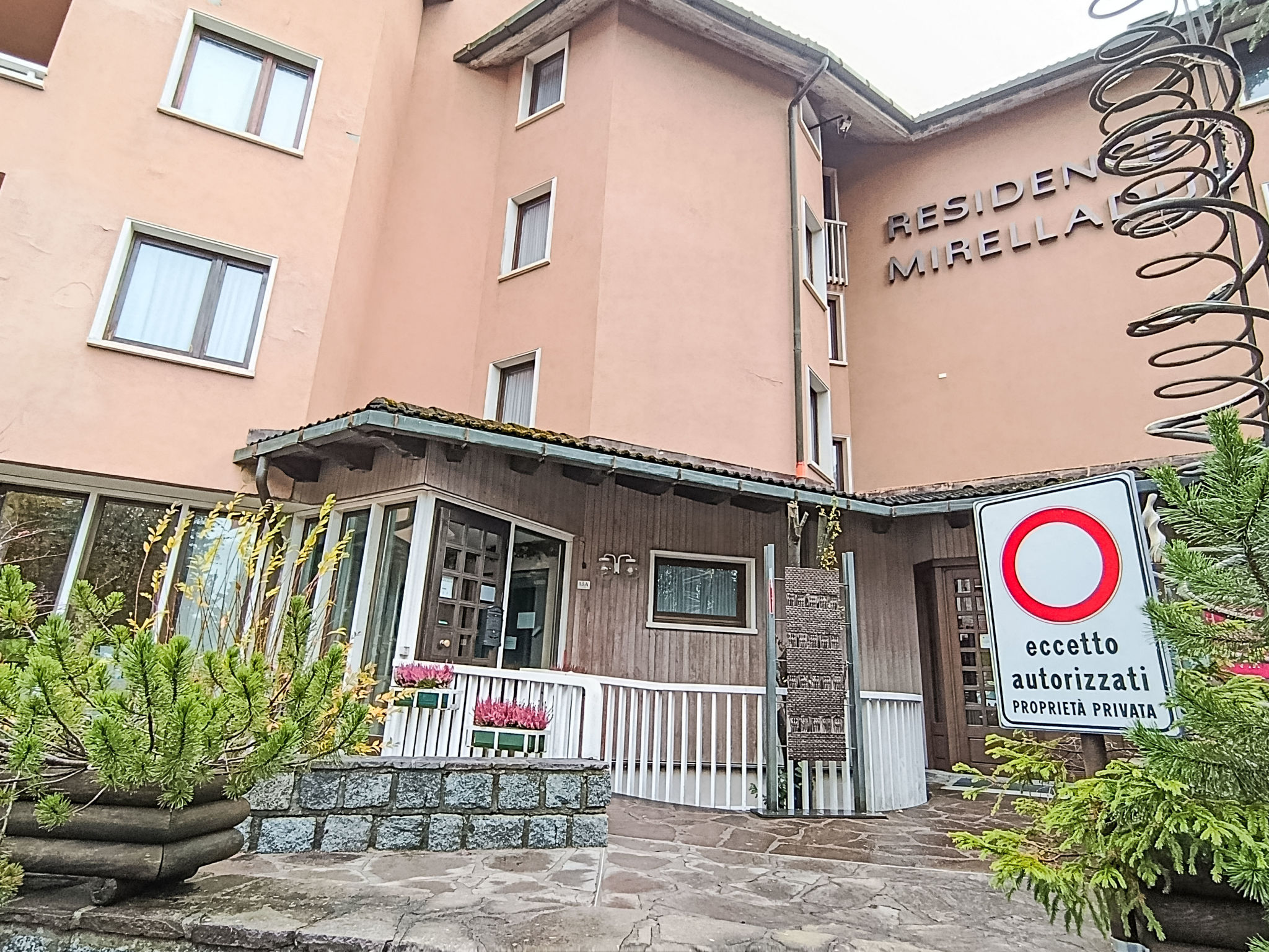 Morandini 261-Outside