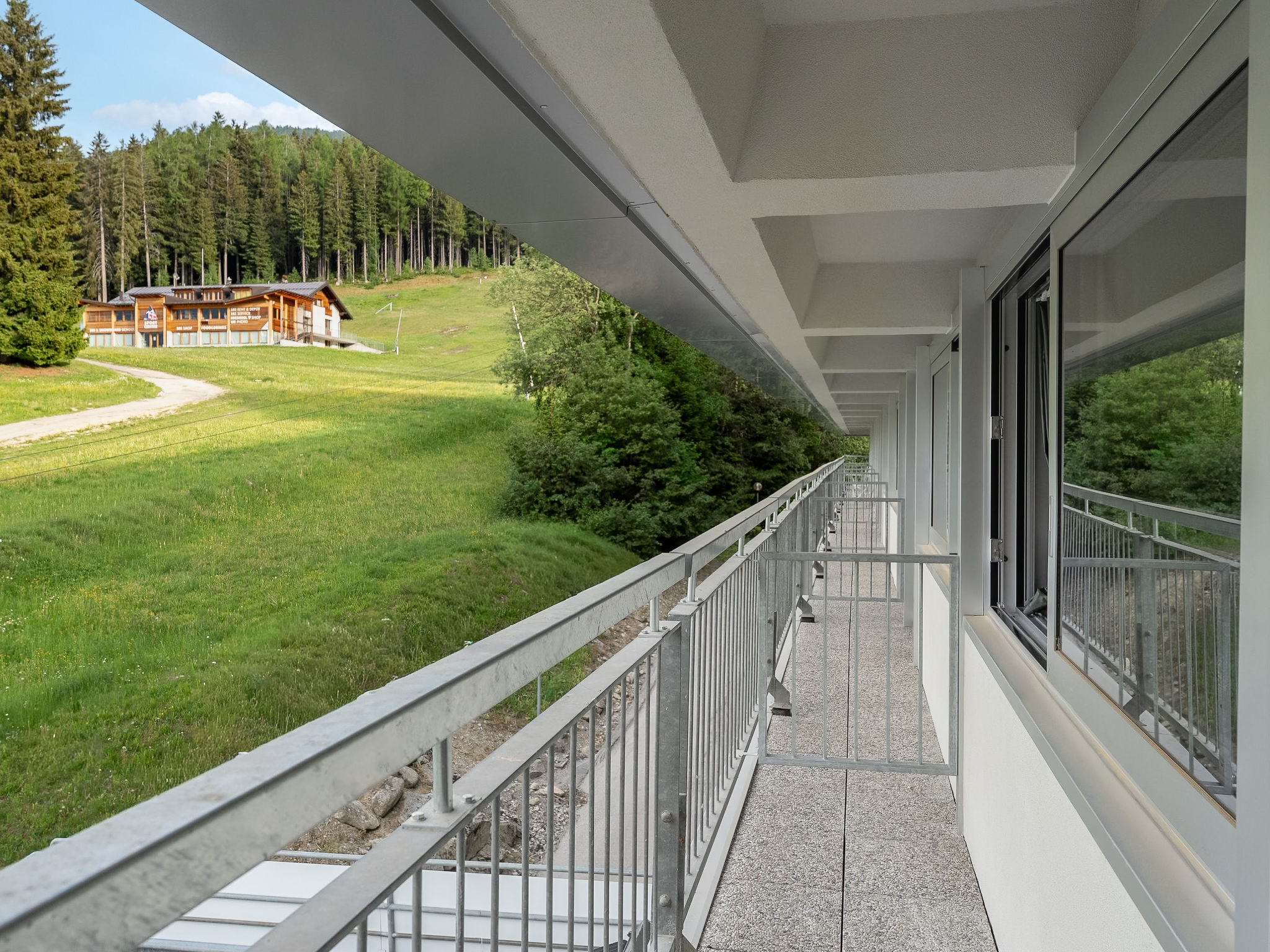 Photo of Artuik 448