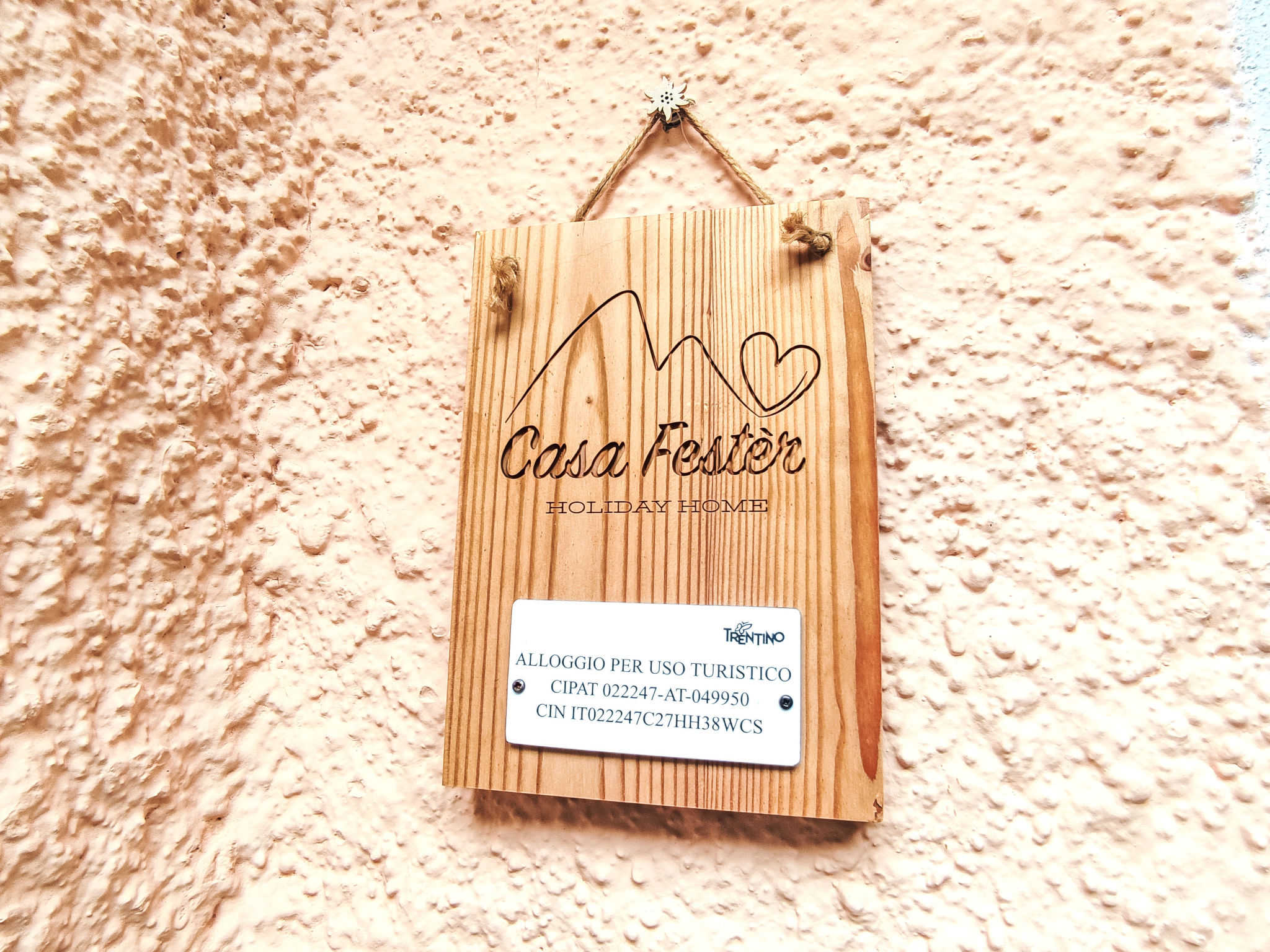 Festér-Outside