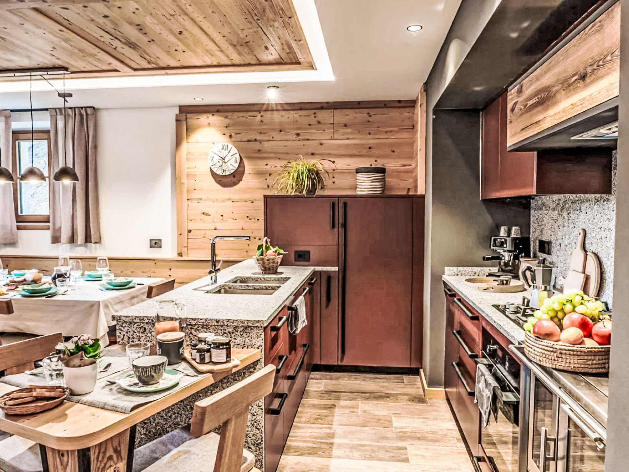 La Granda e la Piciola-Binnen