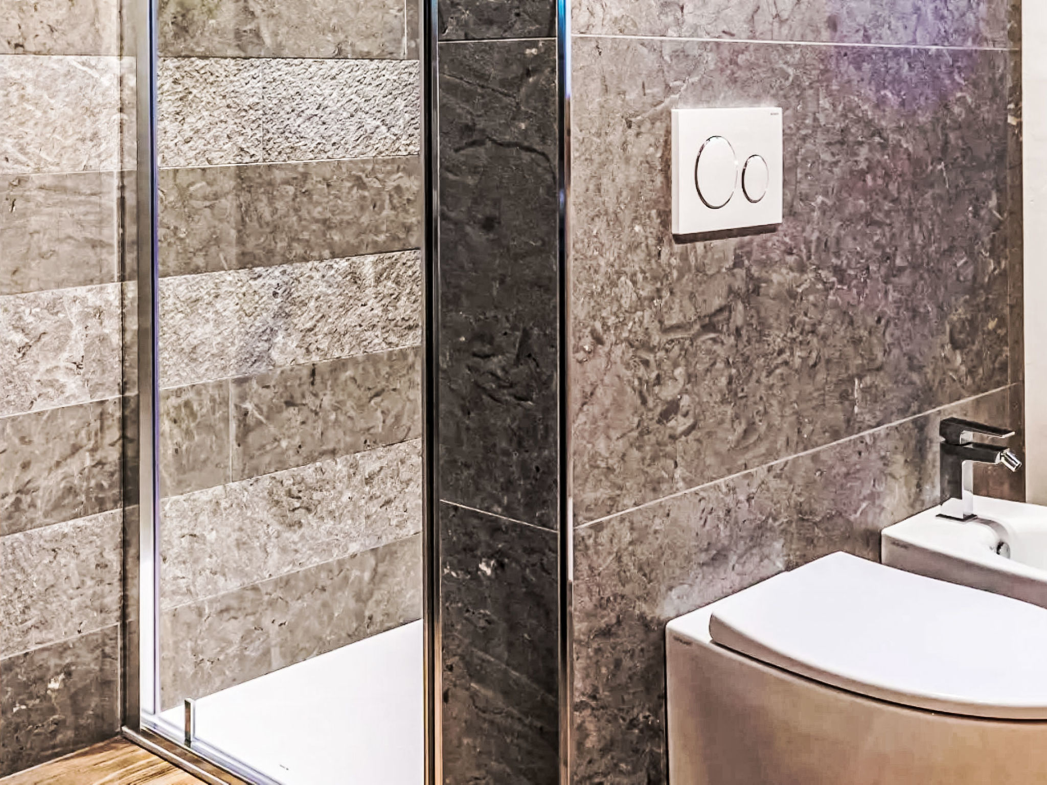 La Granda e la Piciola-Binnen