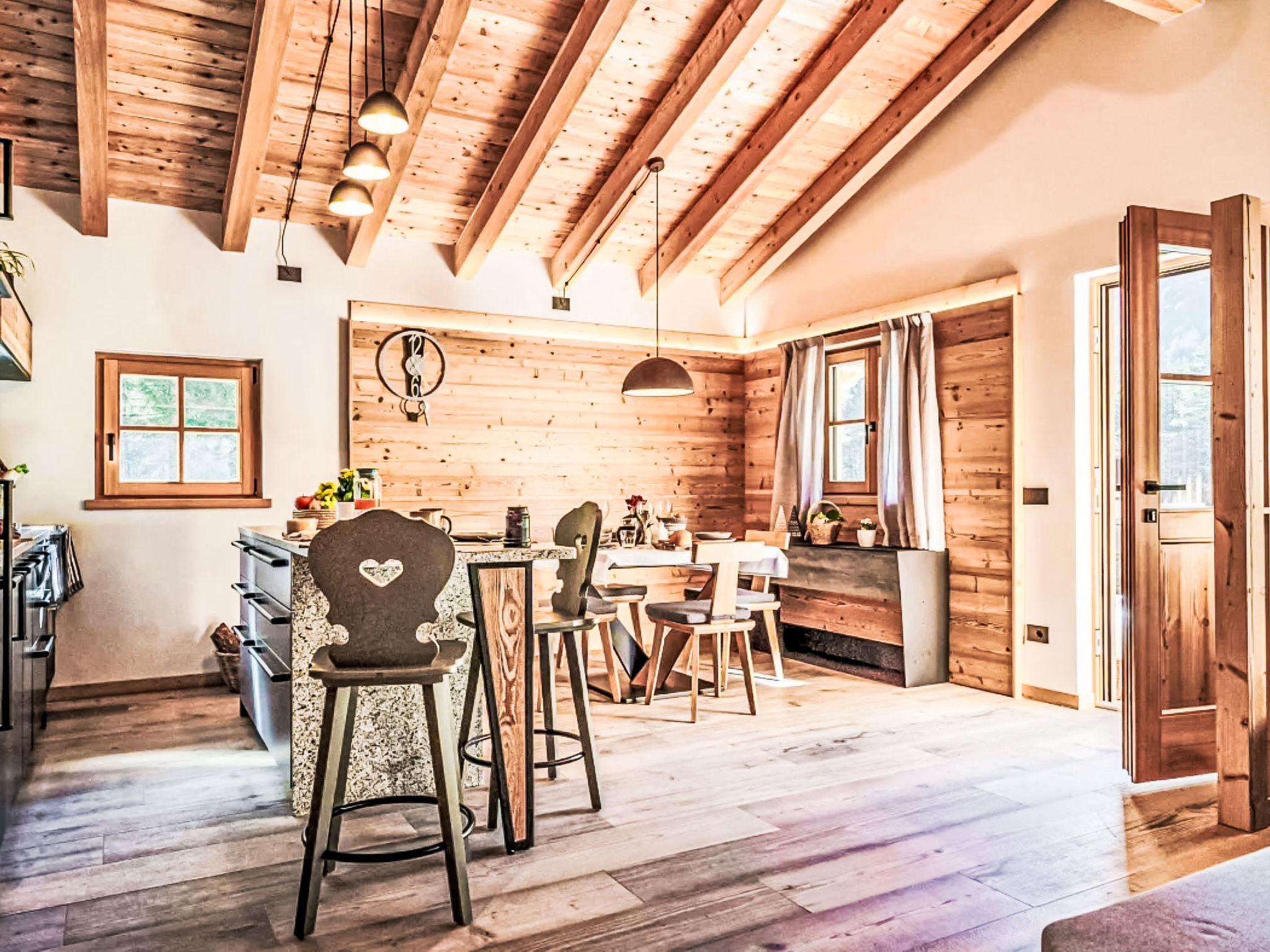 La Granda e la Piciola-Binnen