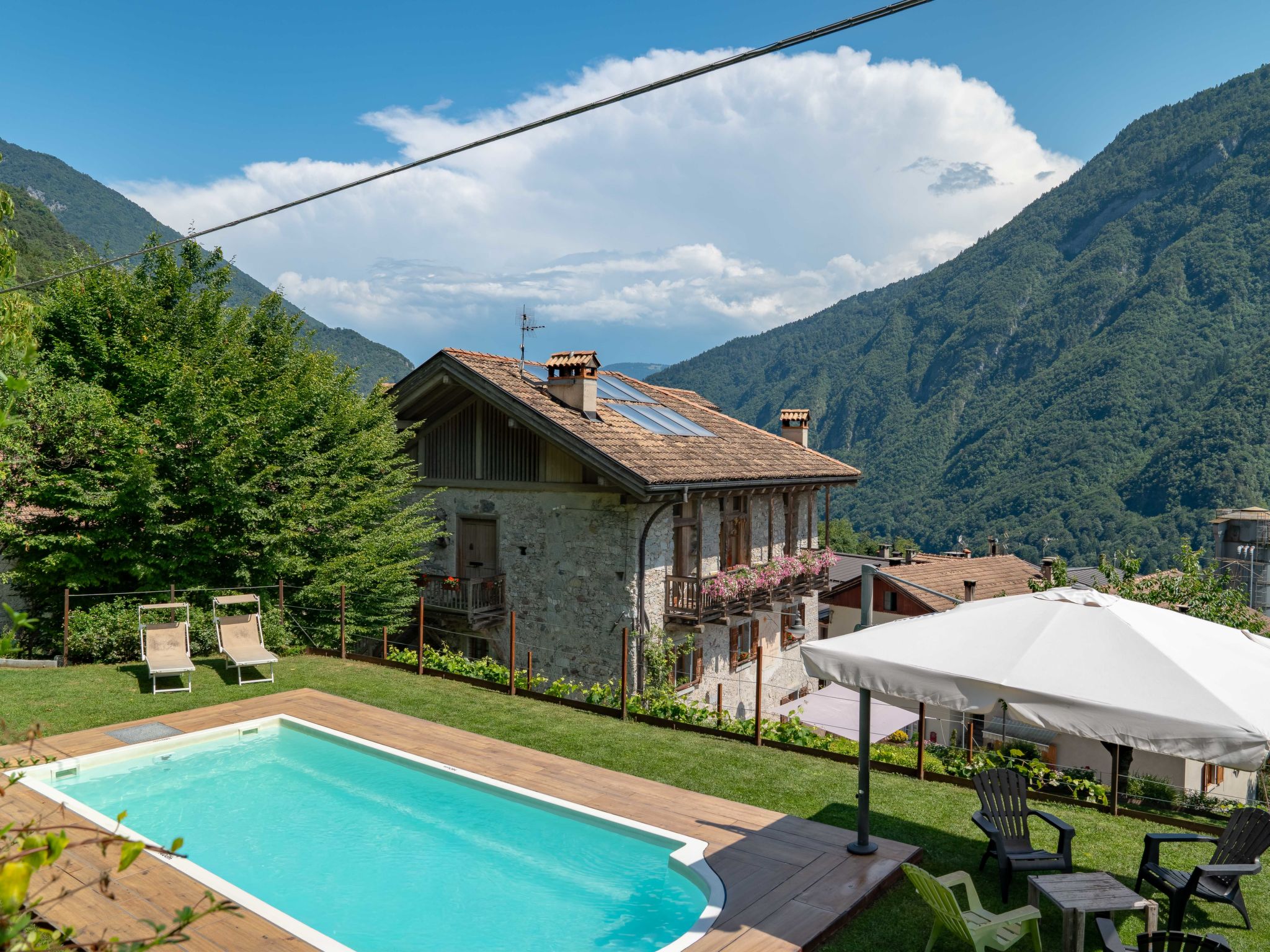 La Meridiana - Outside