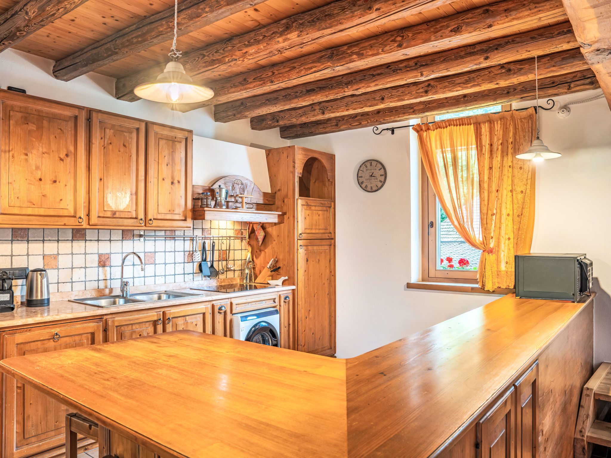 La Meridiana - Inside