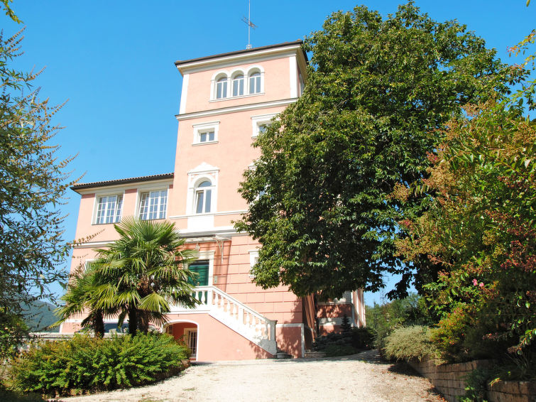 Op 600 m van het strand: Ruim appartement in Lago di Caldonazzo in Lago di Caldonazzo